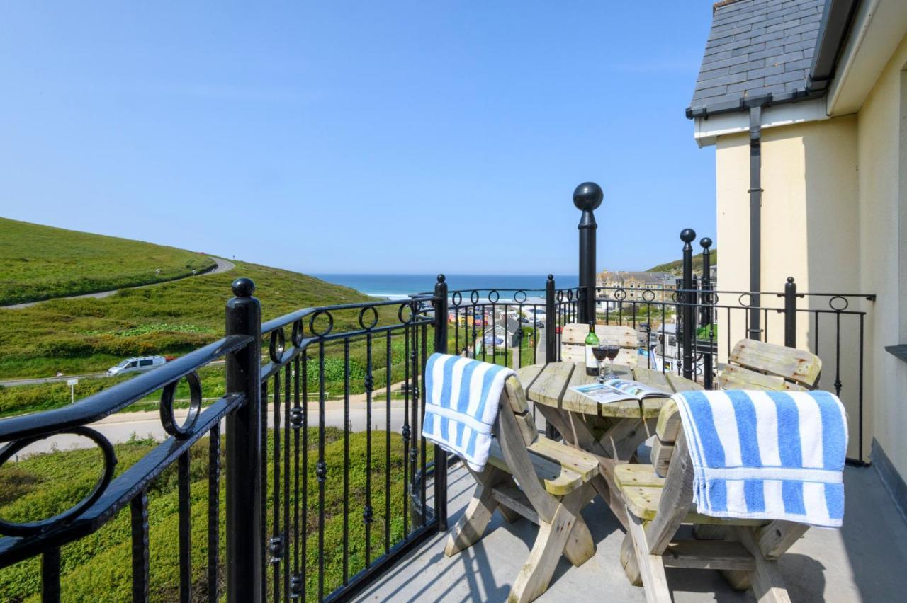 Beachcombers Apartments New Quay Extérieur photo