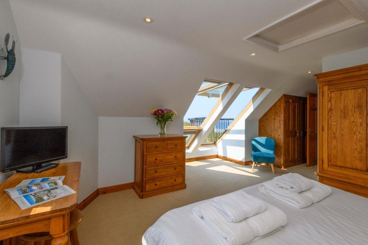 Beachcombers Apartments New Quay Extérieur photo