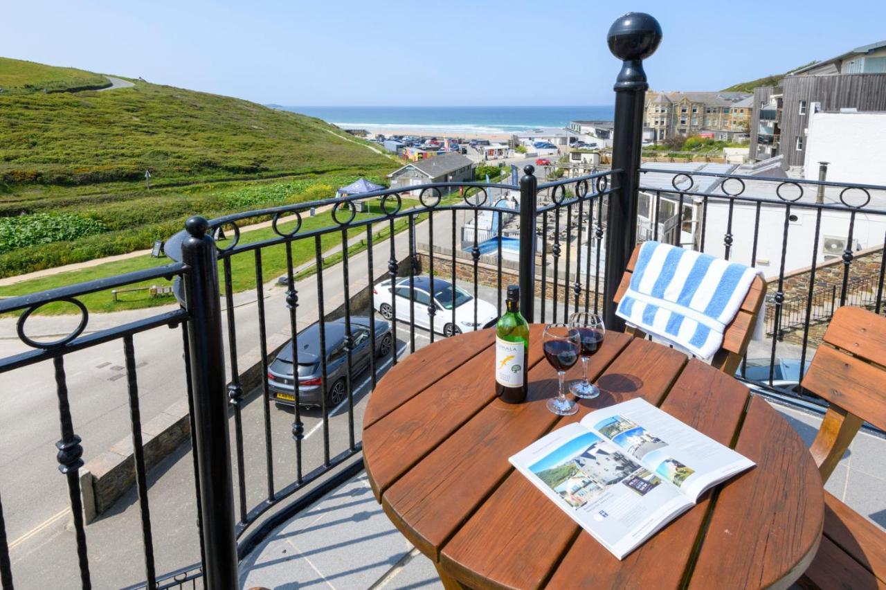 Beachcombers Apartments New Quay Extérieur photo