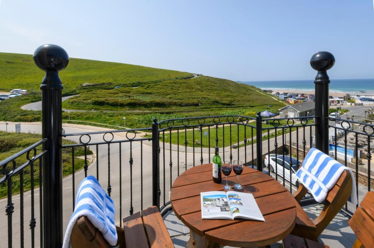Beachcombers Apartments New Quay Extérieur photo