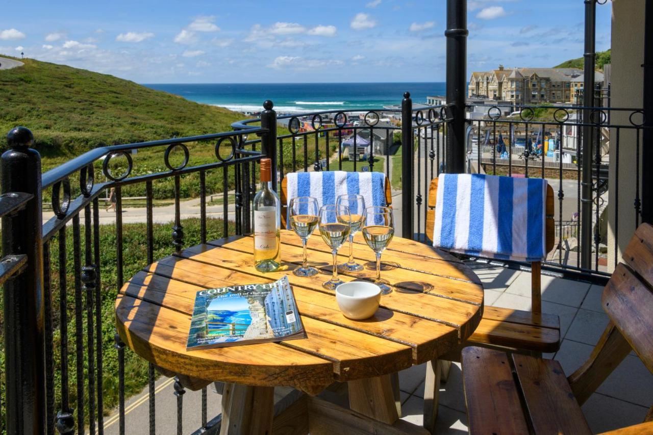 Beachcombers Apartments New Quay Extérieur photo