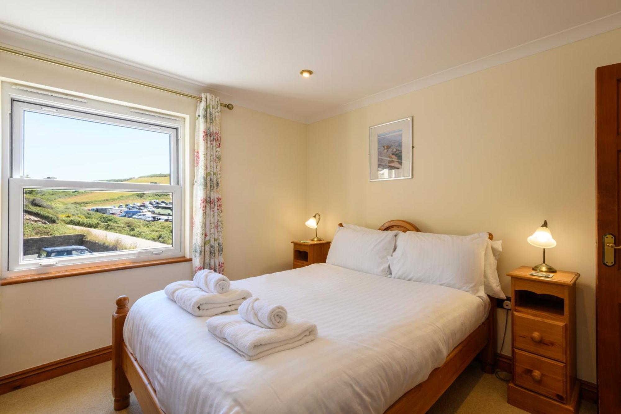 Beachcombers Apartments New Quay Extérieur photo
