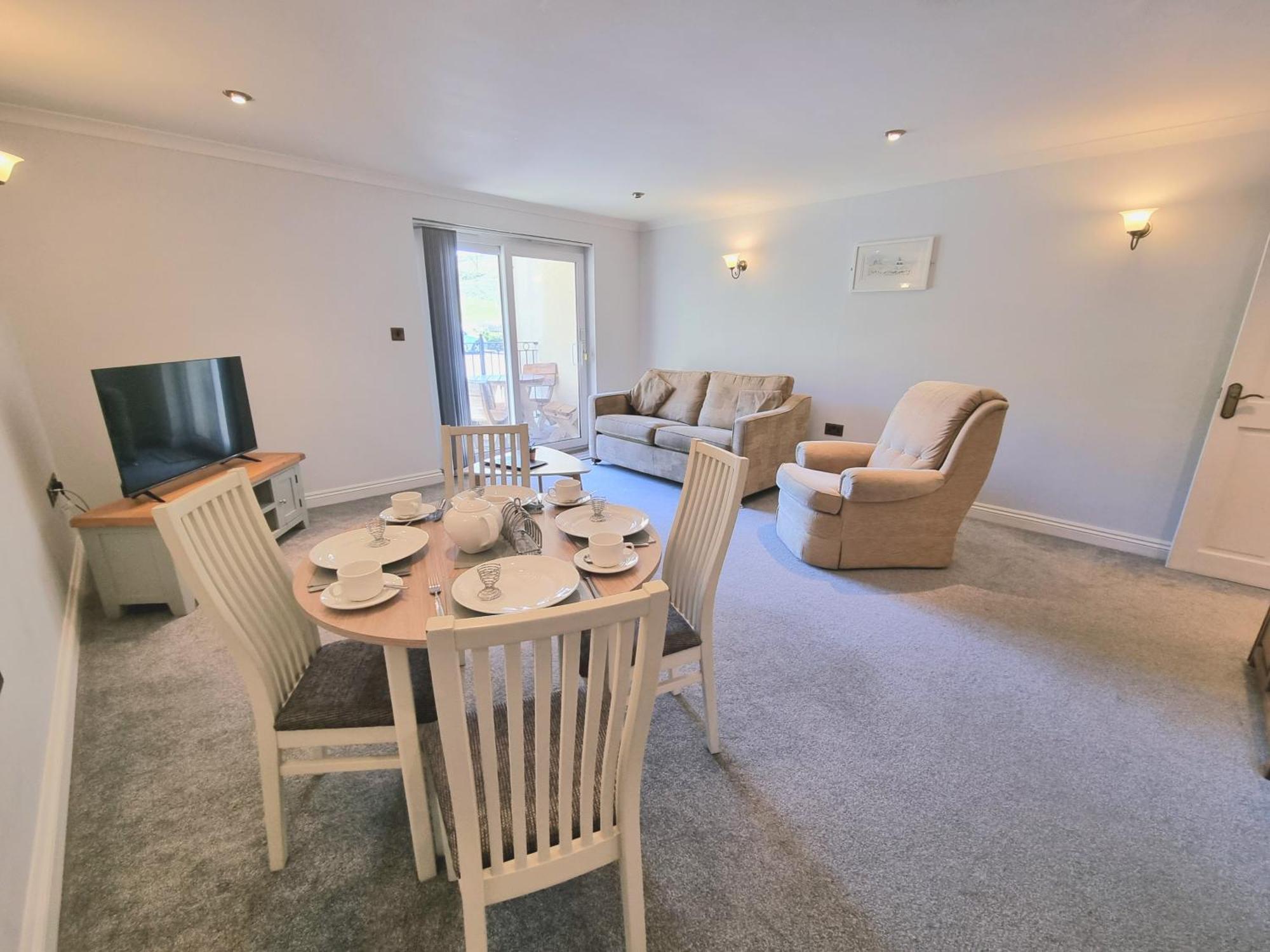 Beachcombers Apartments New Quay Extérieur photo